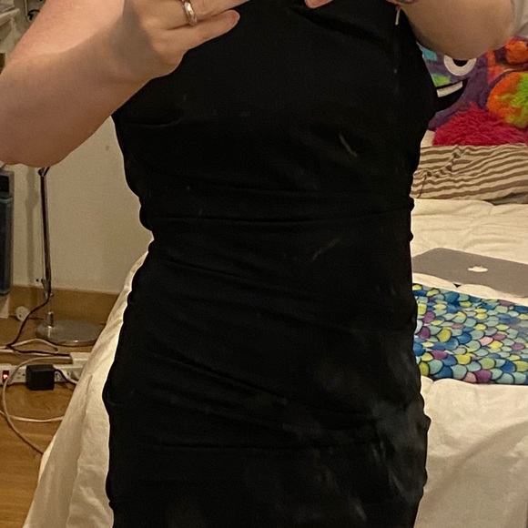 Black fitted dress - Picture 3 of 3